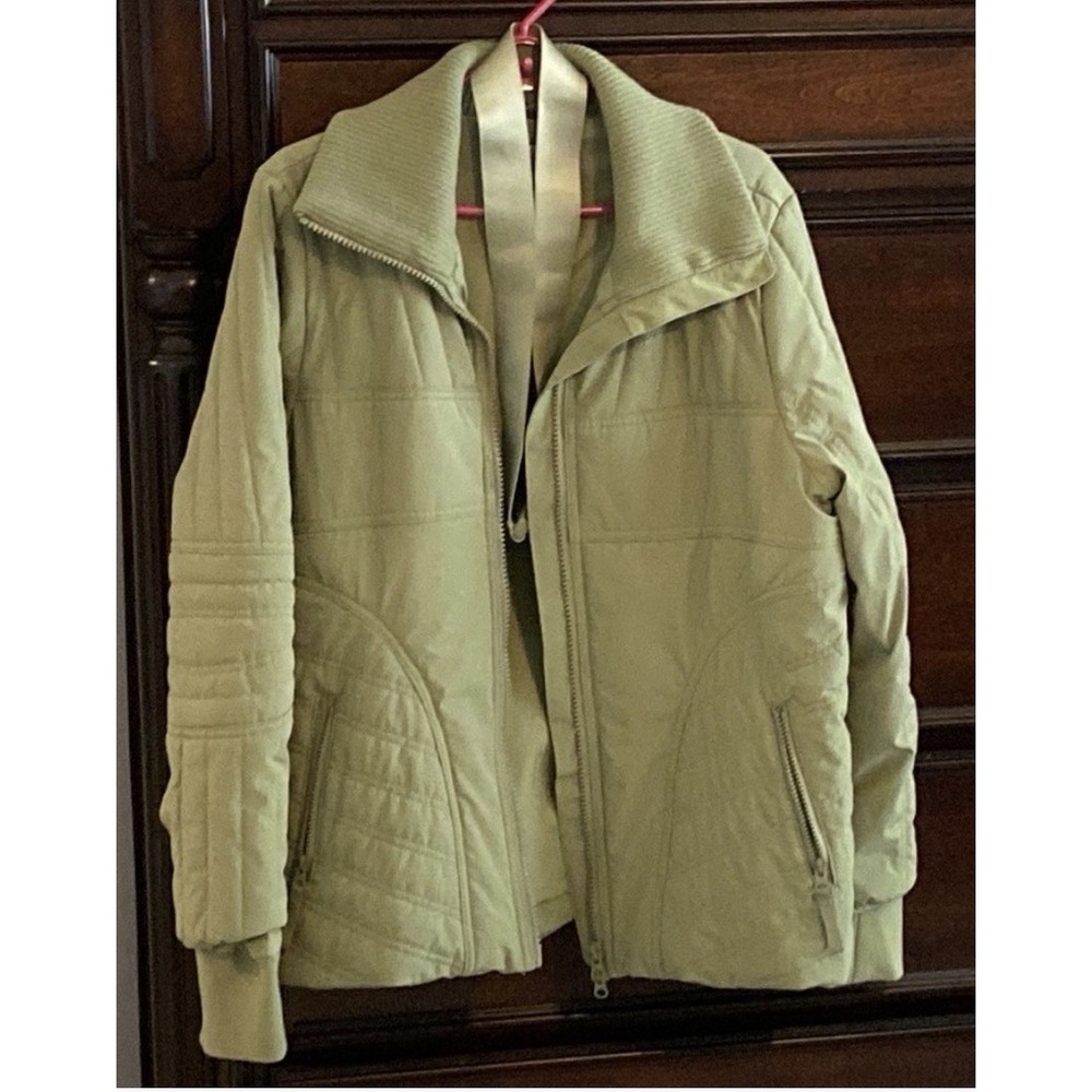 Cabi Ski Lift Puffer Jacket Women's Size M In Green Belted Style 4300 - Picture 4 of 4